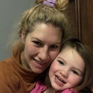 Meet your Posher, Alicia